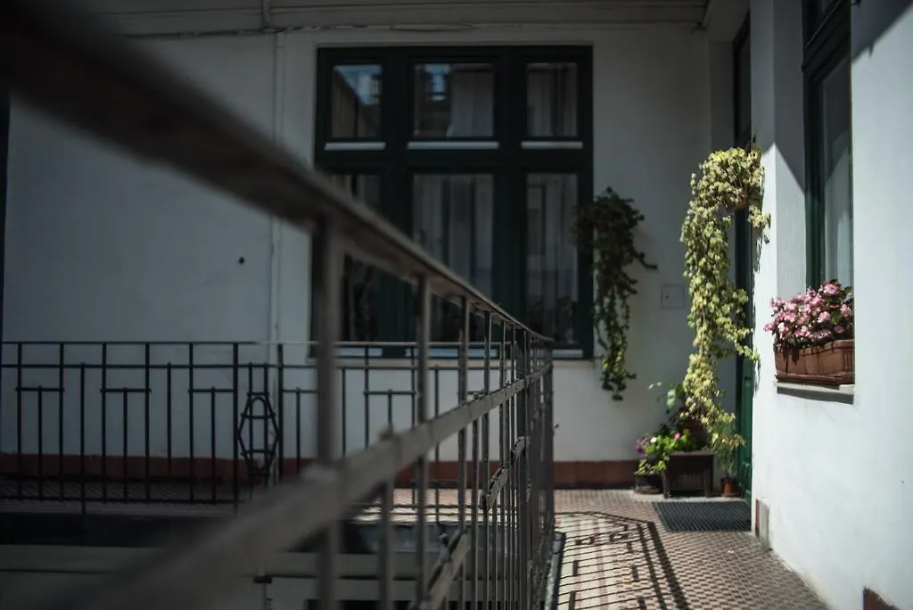Apartment Friendly Home In The Center Budapest